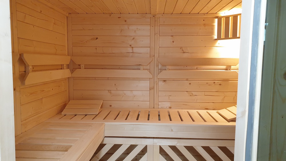 Gro�en Sauna mit 3 B�nken